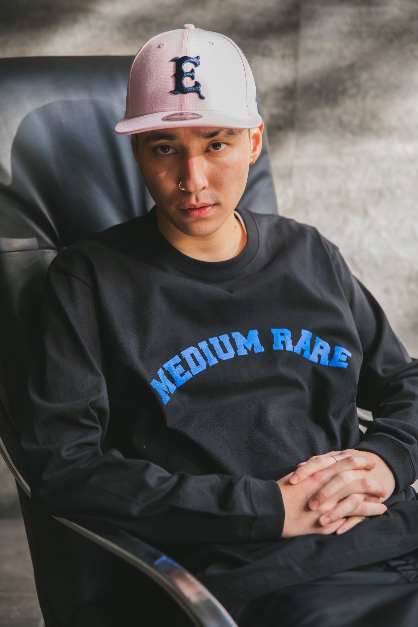 Arch Logo L/S Black